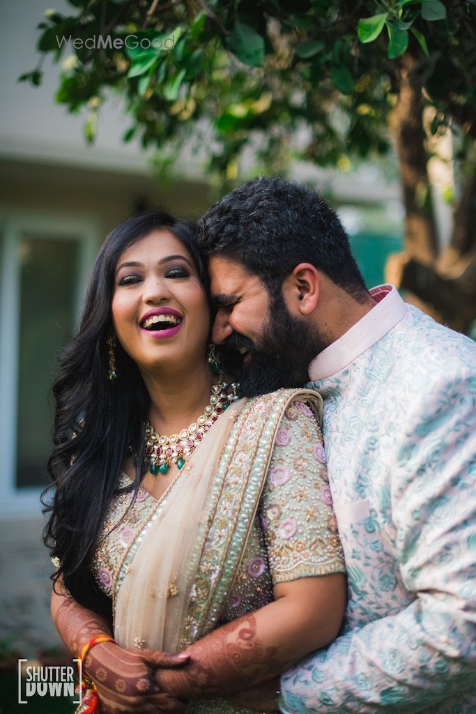 Stunning Delhi Wedding Of A Popular Photographer And His Bride In A Pastel-Hued Lehenga!