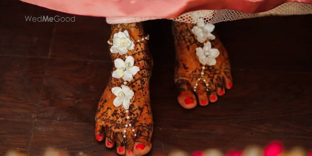 Swoon Worthy Floral Anklets We Spotted And Absolutely Loved