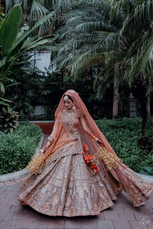 We Loved This Bride's Easy Breezy Style At Her Wedding!